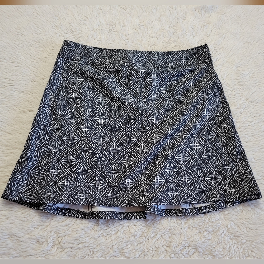 RipSkirt Hawaii Short Wrap Skirt Black White Geometric Size Small